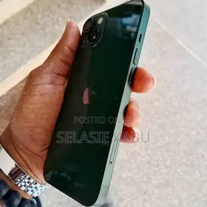 Apple iPhone 13 128 GB Green
