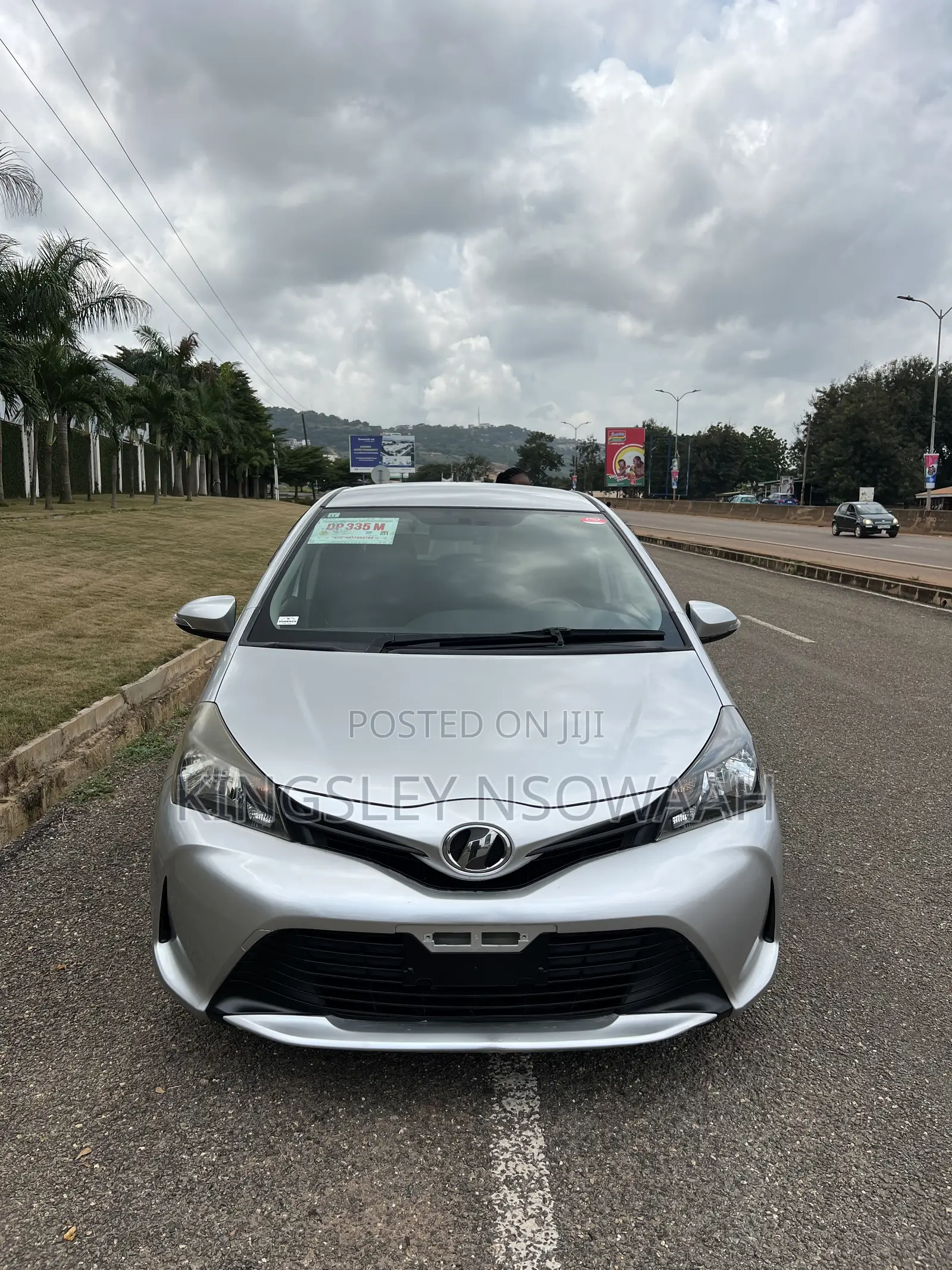 Toyota Vitz 1.5 FWD 5dr 2015 Silver