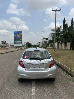 Toyota Vitz 1.5 FWD 5dr 2015 Silver