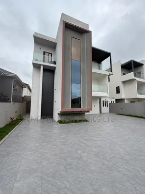 5bdrm House in Adjiriganor for sale