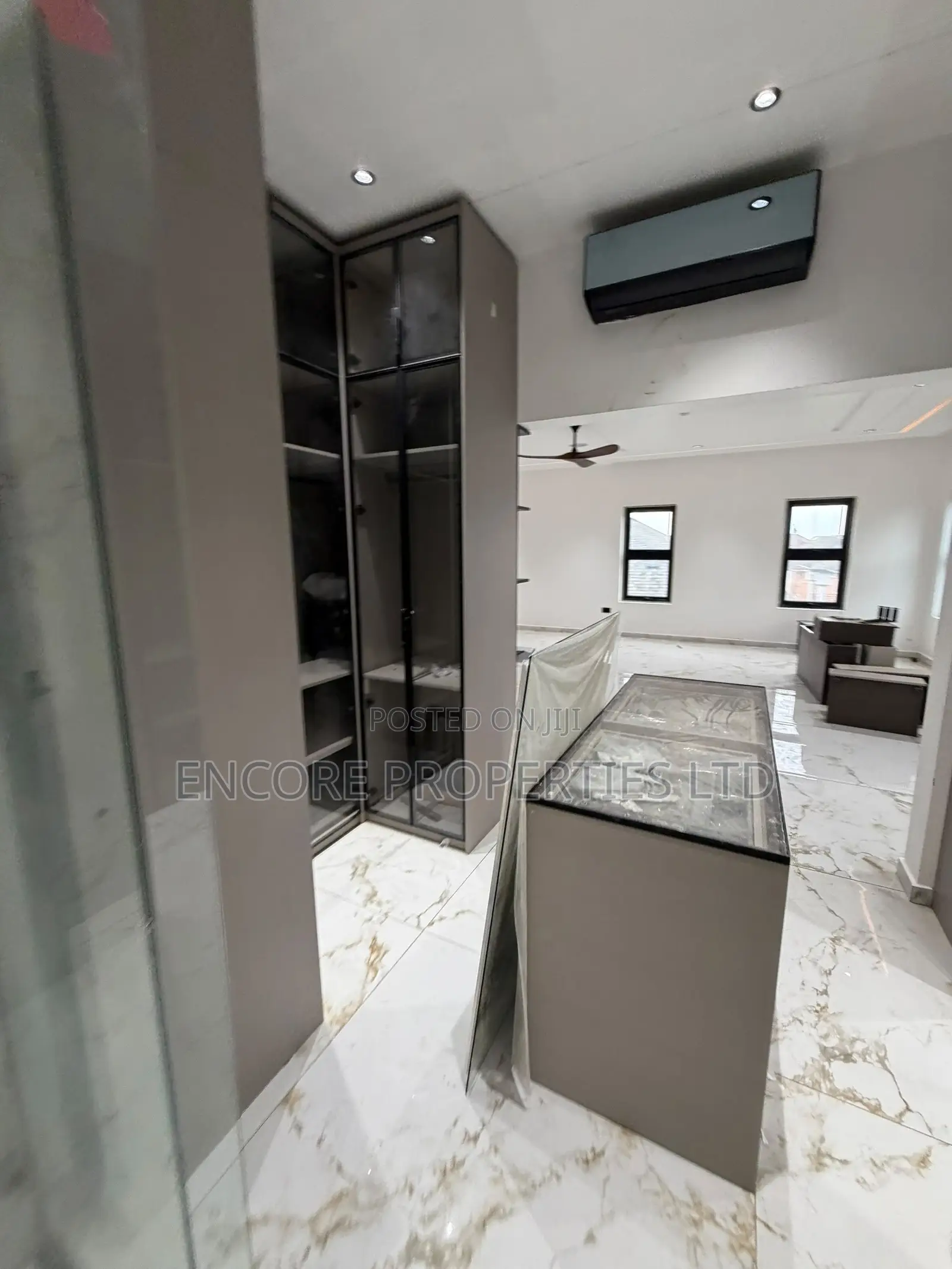 5bdrm House in Adjiriganor for sale