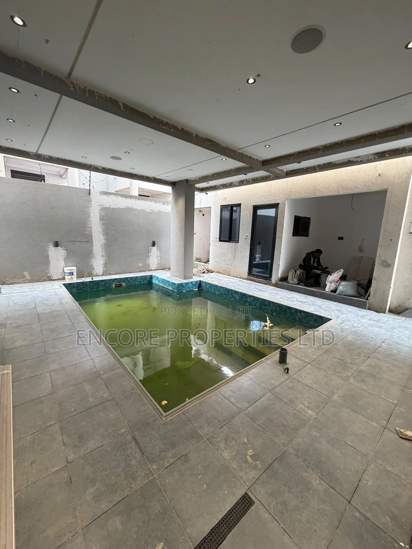 5bdrm House in Adjiriganor for sale
