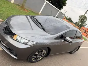 Honda Civic LX 4dr Sedan (1.8L 4cyl 5M) 2015 Gray