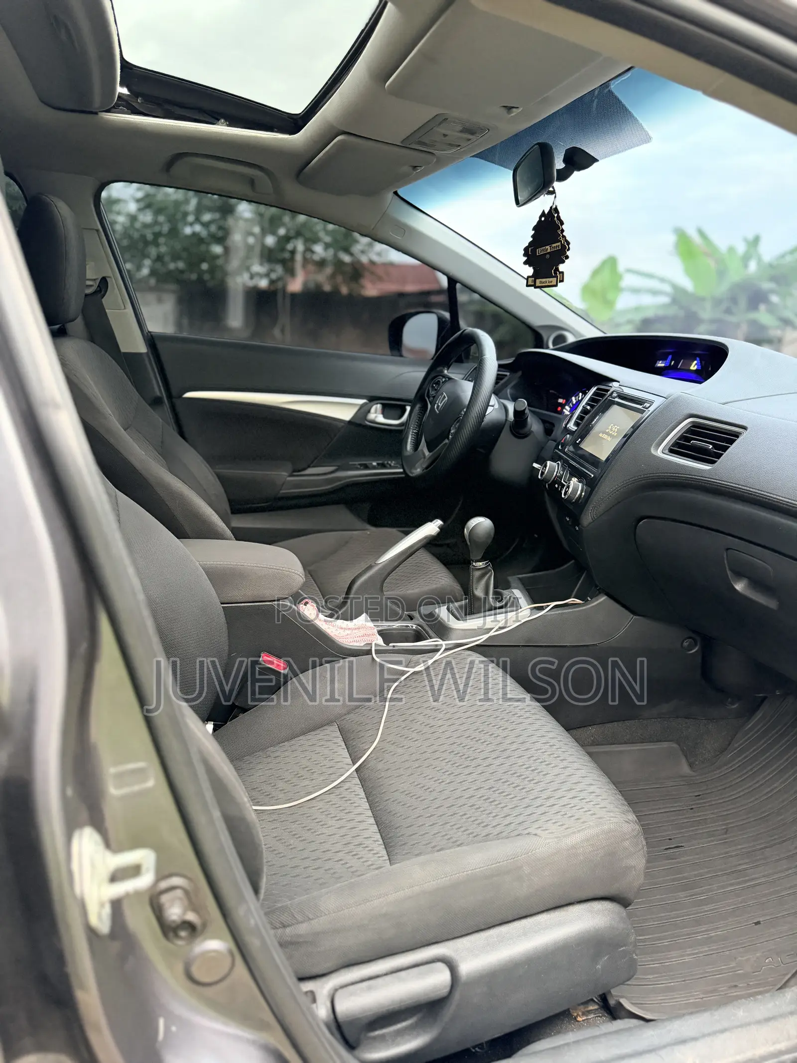 Honda Civic LX 4dr Sedan (1.8L 4cyl 5M) 2015 Gray