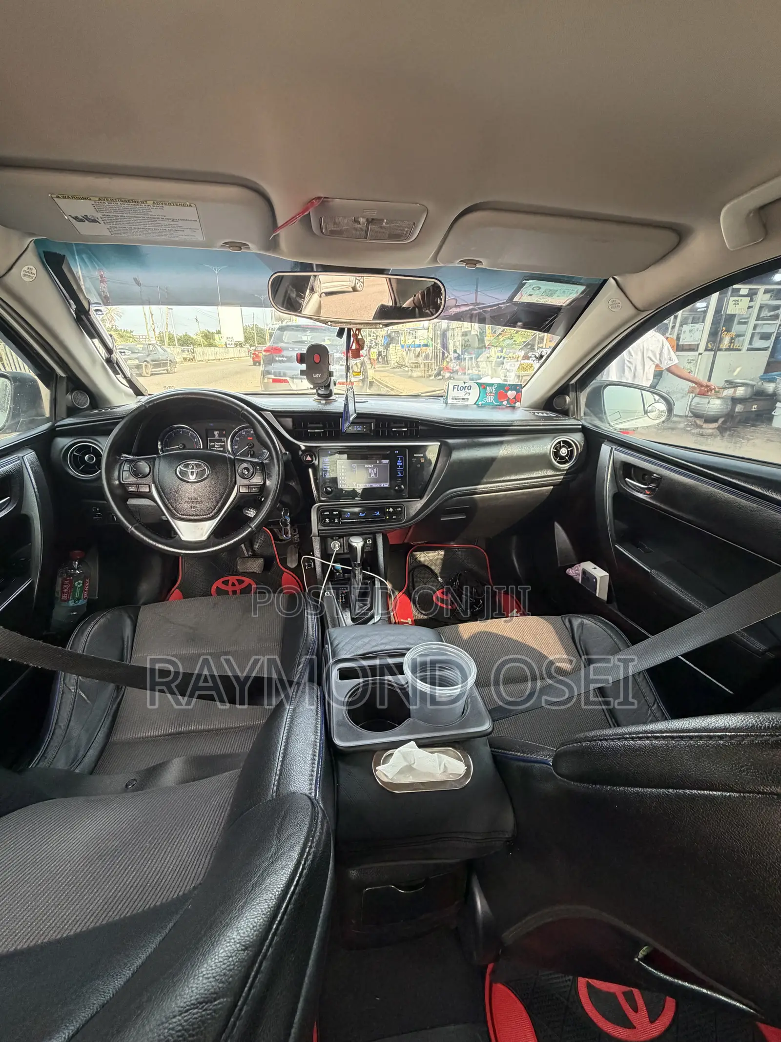 Toyota Corolla SE 4dr Sedan (1.8L 4cyl CVT) 2017 White