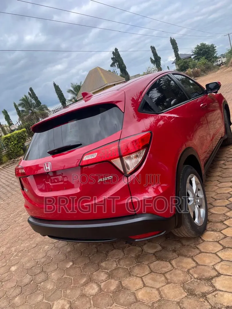 Honda HR-V 4dr SUV (1.5L 4cyl CVT) 2016 Red