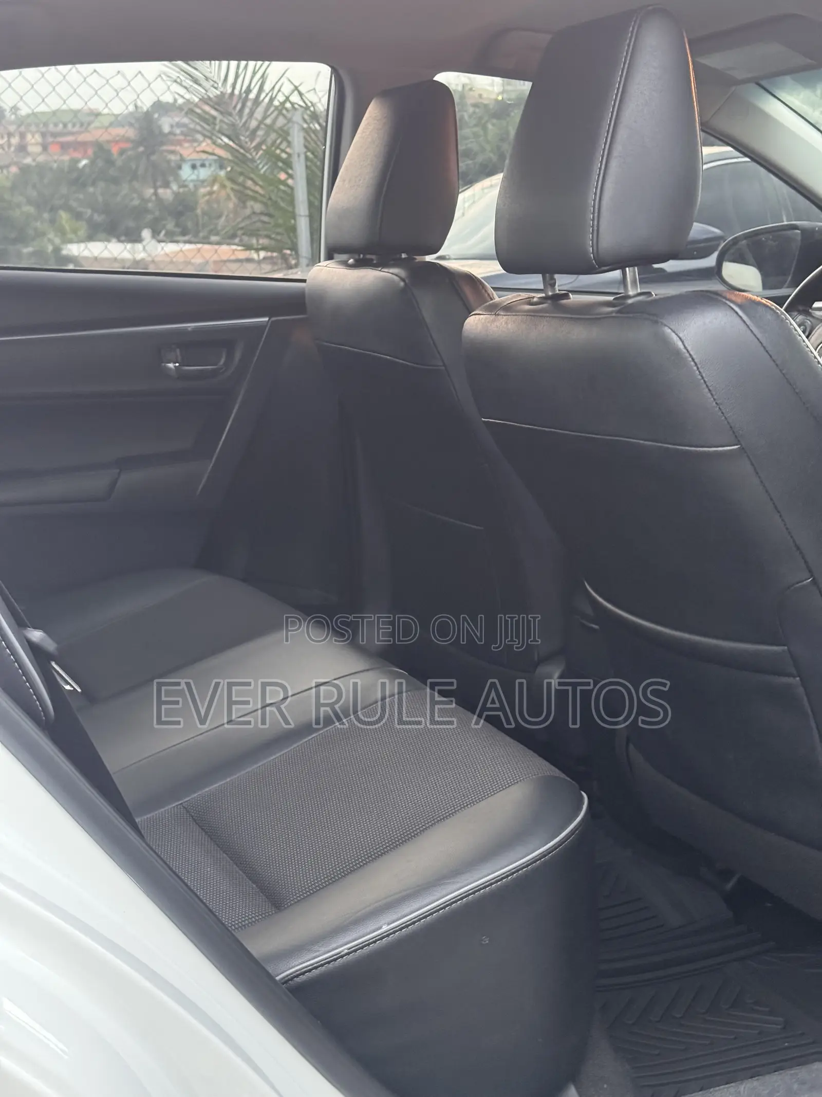Toyota Corolla S Plus 4dr Sedan (1.8L 4cyl 6M) 2015 White