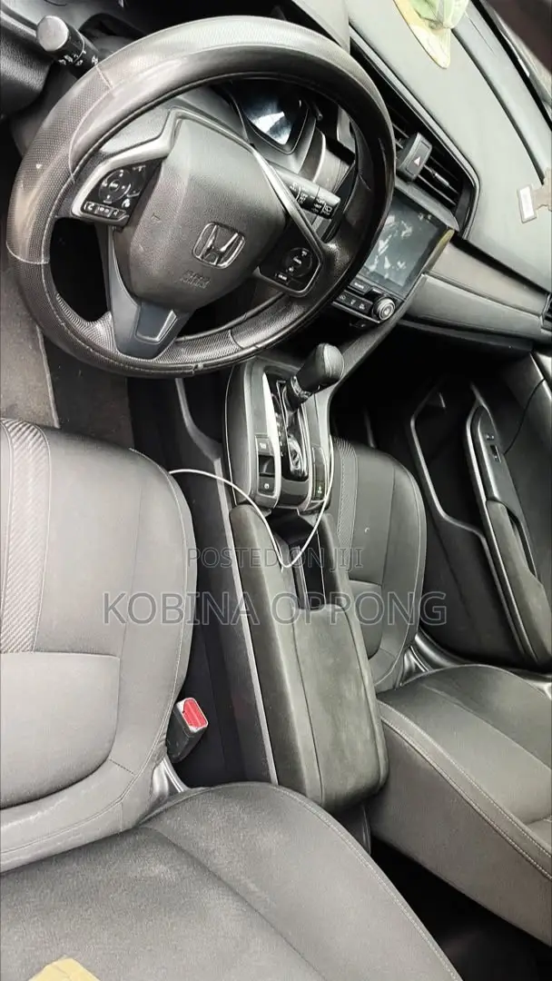 Honda Civic EX 4dr Hatchback (1.5L 4cyl) 2017 Black