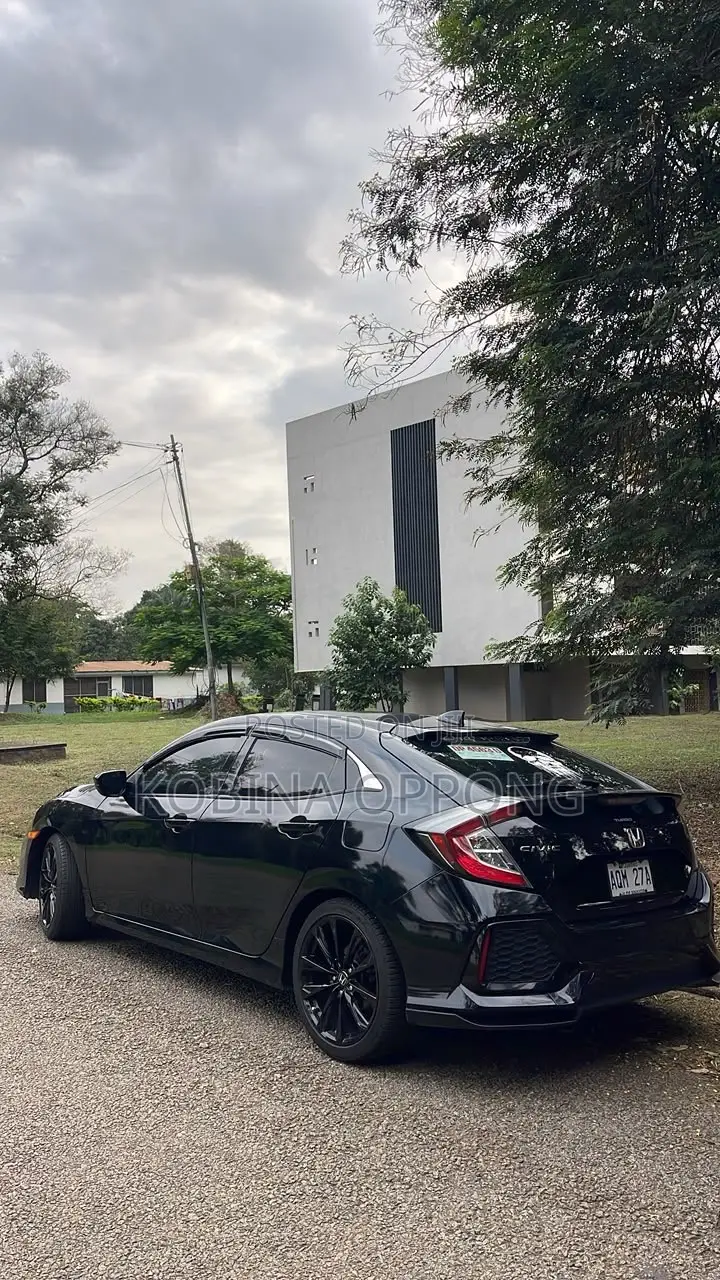 Honda Civic EX 4dr Hatchback (1.5L 4cyl) 2017 Black