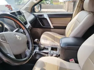 Toyota Land Cruiser Prado 2011 Black