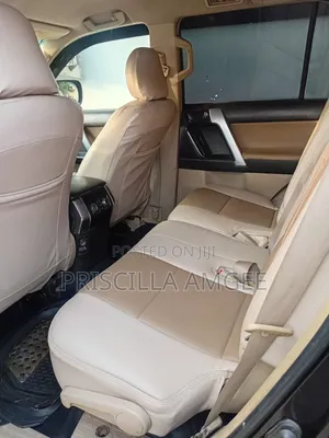 Toyota Land Cruiser Prado 2011 Black