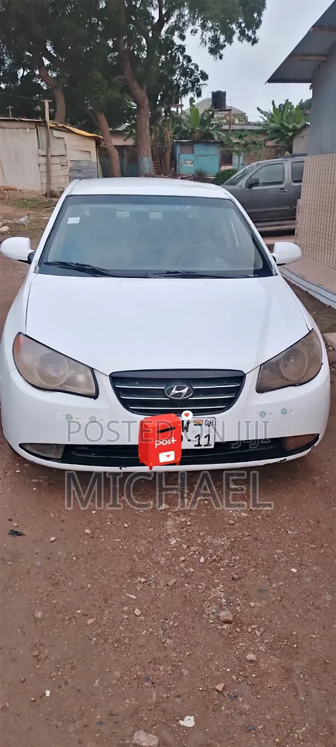 Hyundai Elantra 2010 White