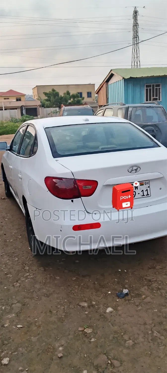 Hyundai Elantra 2010 White