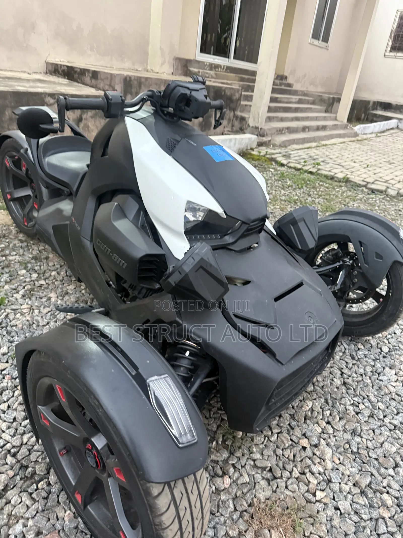 Can-Am 2022 Black