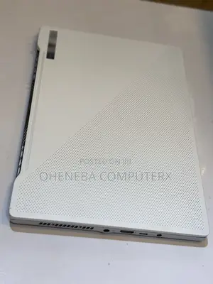 Laptop Asus ROG Zephyrus G14 16GB AMD Ryzen 9 SSD 1T