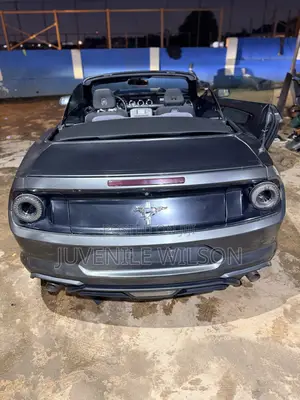 Ford Mustang V6 Convertible 2016 Gray