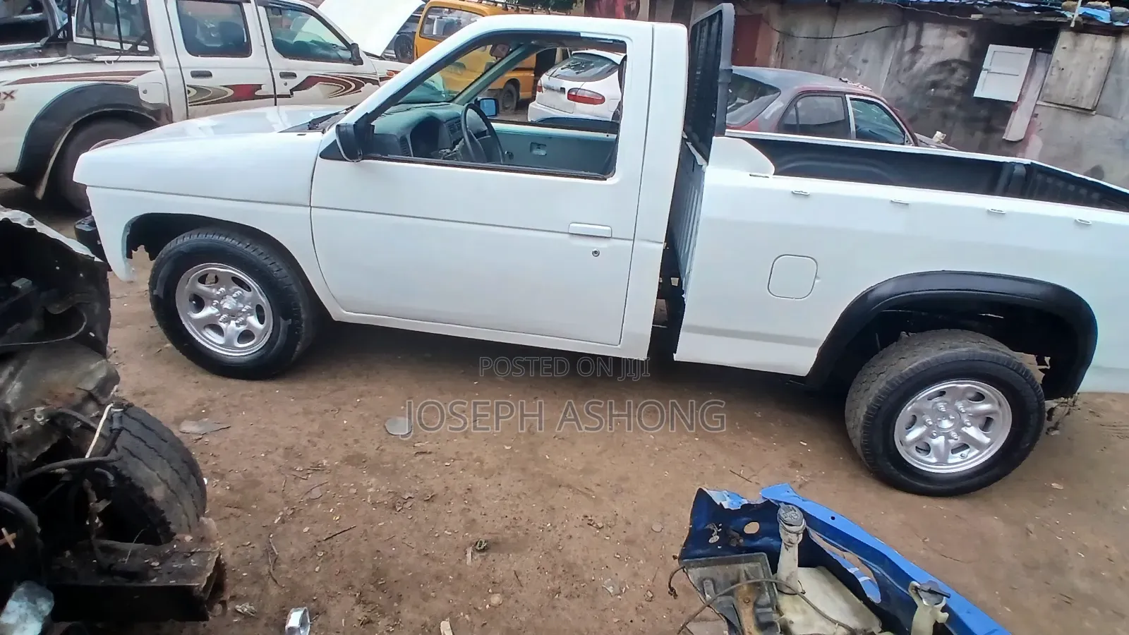 Nissan Hardbody 1990 White