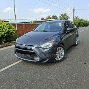 Toyota Yaris iA 1.5 FWD 2018 Gray