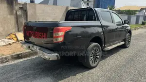 Mitsubishi L200 2016 Black