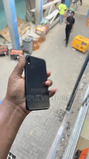 Apple iPhone XR 64 GB Black