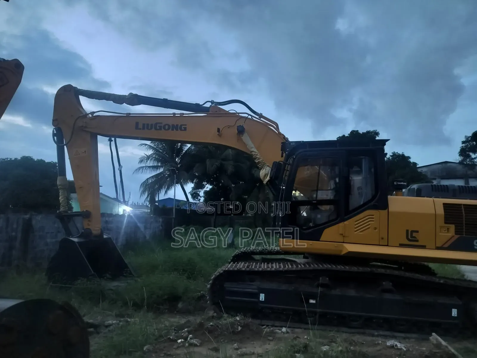 Excavator Available India Type SANY,XCMG, LIUGONG