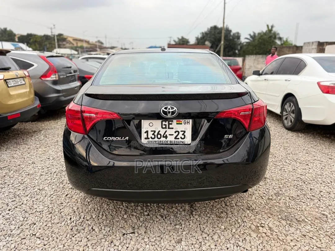 Toyota Corolla SE 4dr Sedan (1.8L 4cyl CVT) 2017 Black
