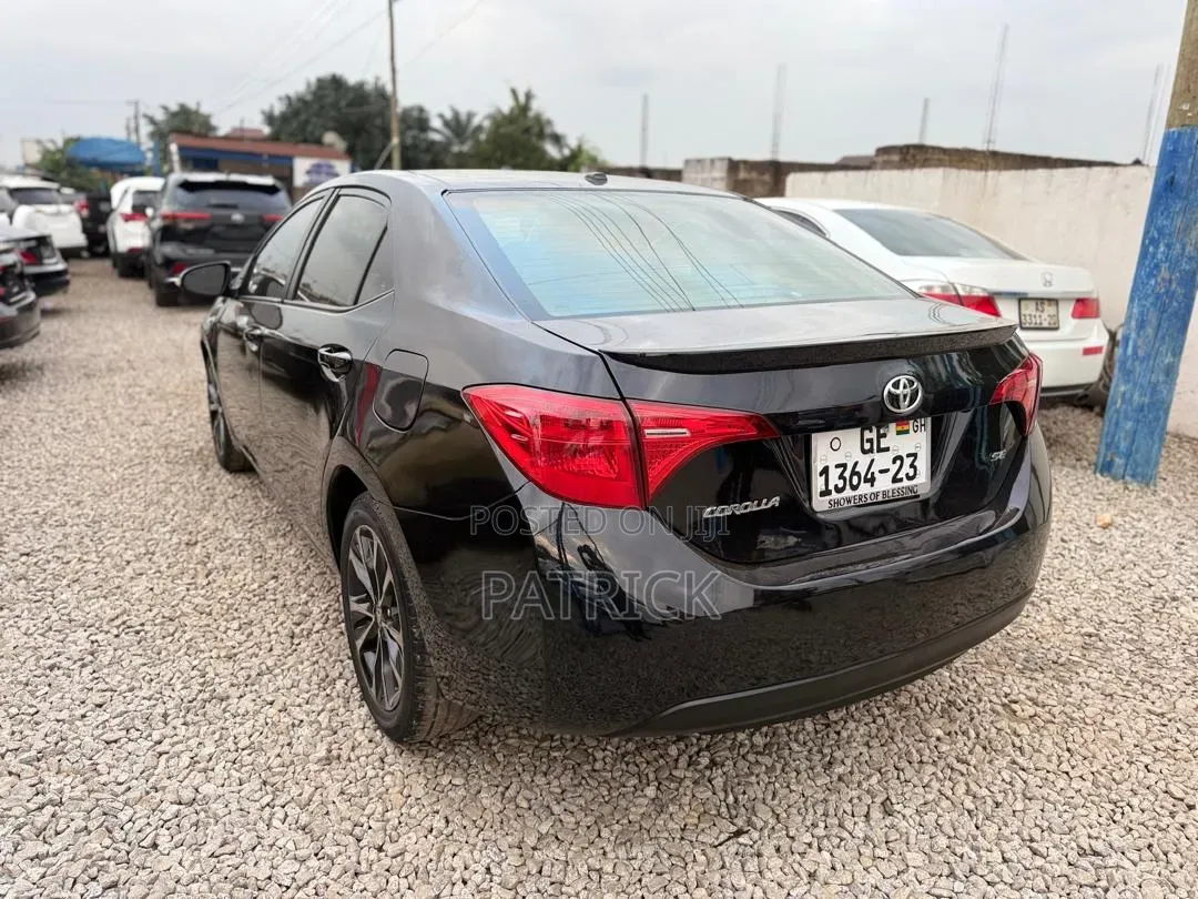 Toyota Corolla SE 4dr Sedan (1.8L 4cyl CVT) 2017 Black