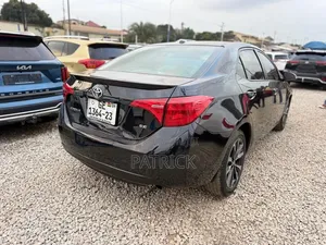 Toyota Corolla SE 4dr Sedan (1.8L 4cyl CVT) 2017 Black