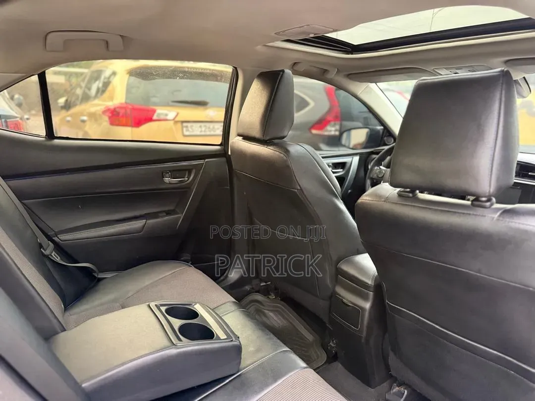 Toyota Corolla SE 4dr Sedan (1.8L 4cyl CVT) 2017 Black