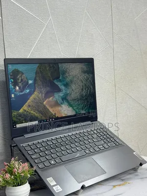 Laptop Lenovo V15 8GB Intel Core i5 SSD 256GB