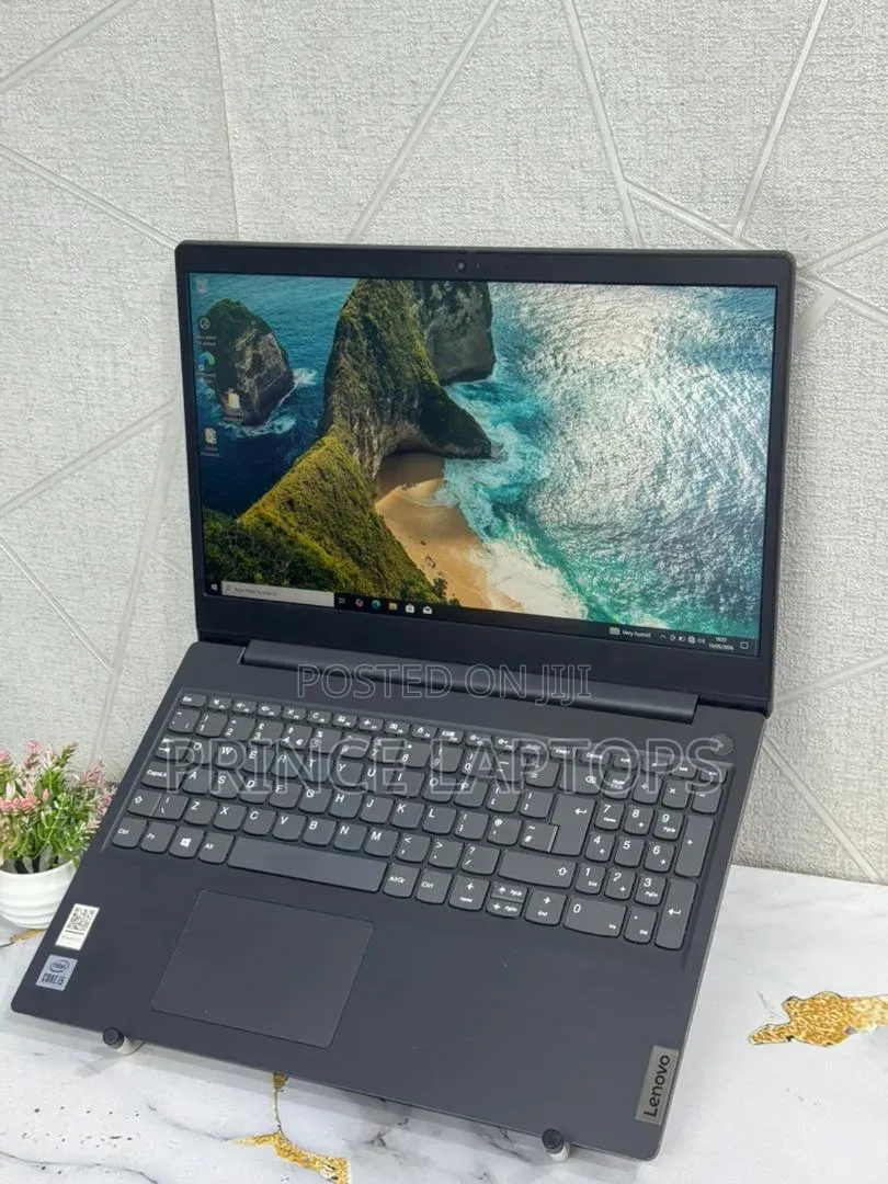 Laptop Lenovo V15 8GB Intel Core i5 SSD 256GB