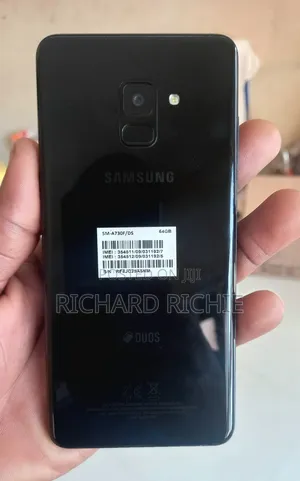 Samsung Galaxy A8 Plus 64 GB Black