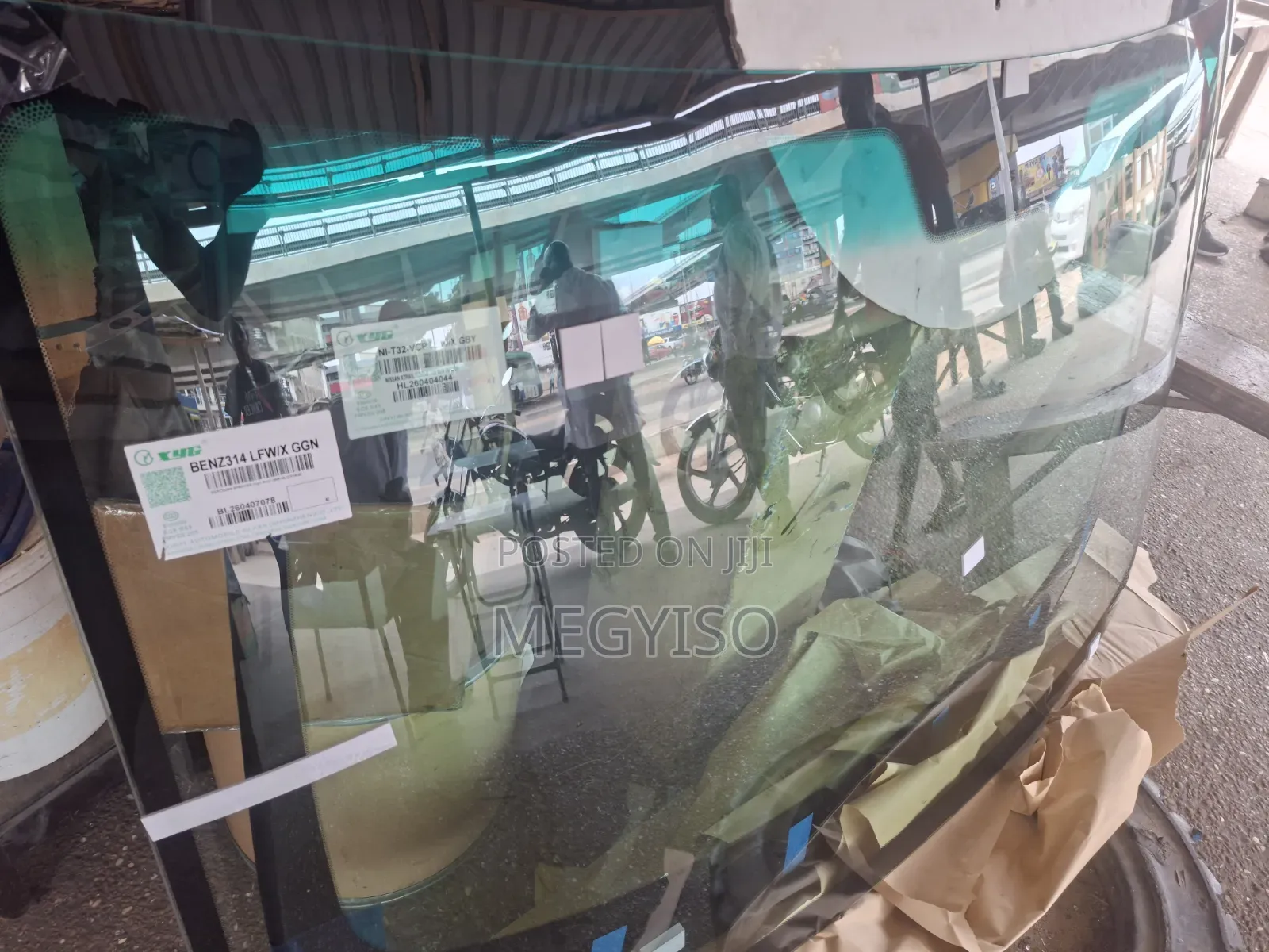 Toyota Rav4 AS50 SUV 2019-Q Windscreen