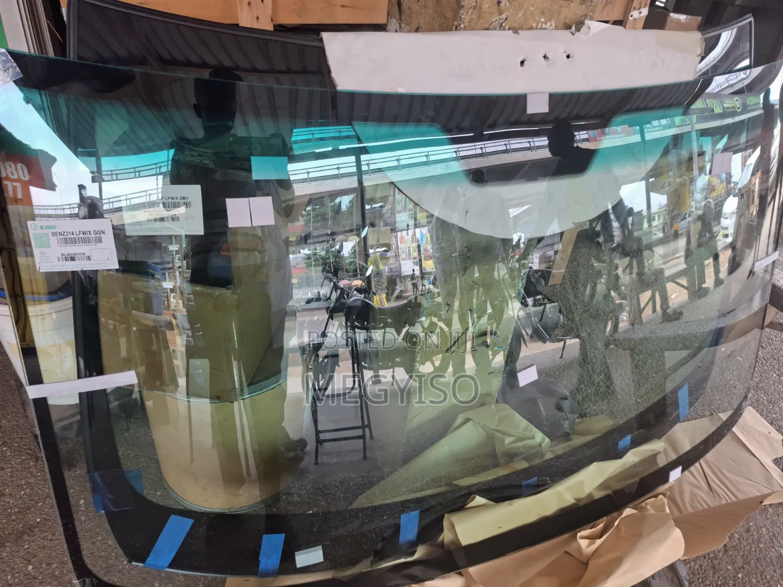 Toyota Rav4 AS50 SUV 2019-Q Windscreen