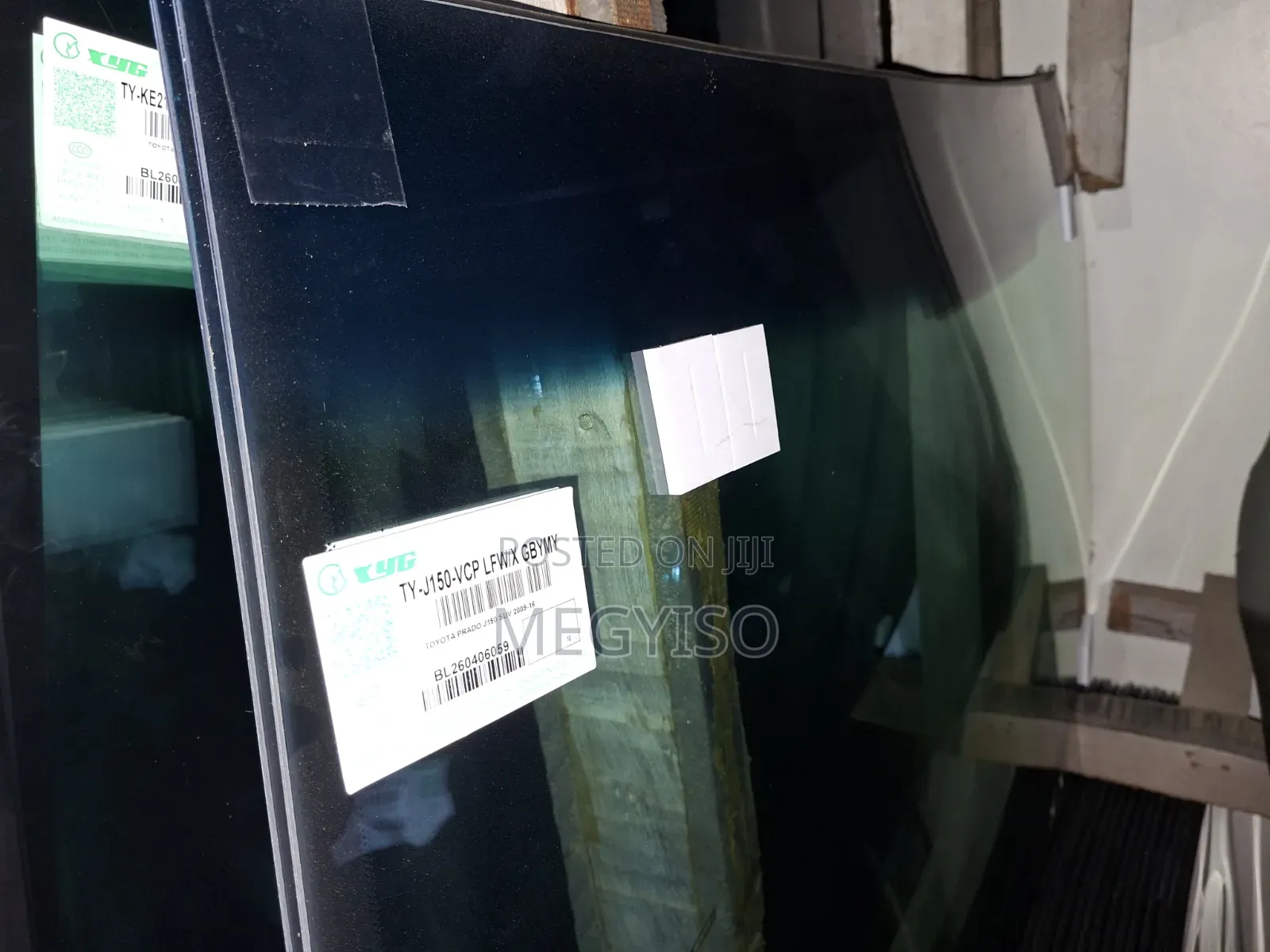 Toyota Rav4 AS50 SUV 2019-Q Windscreen