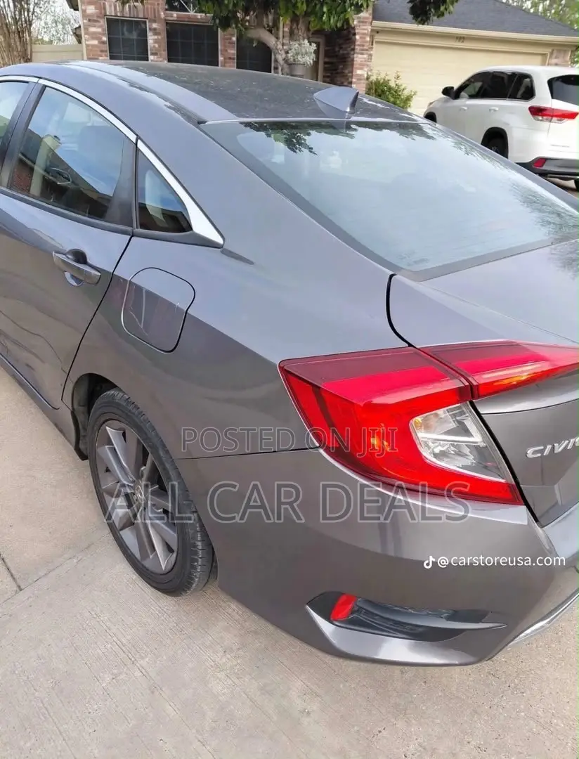 Honda Civic EX-L Sedan 2020 Gray