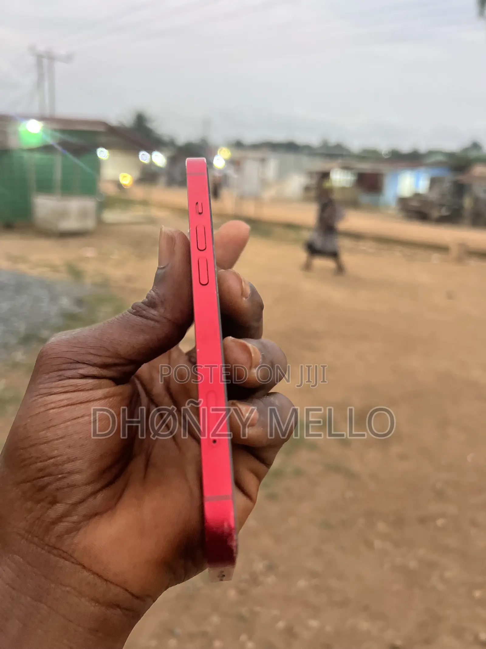 Apple iPhone 13 128 GB Red