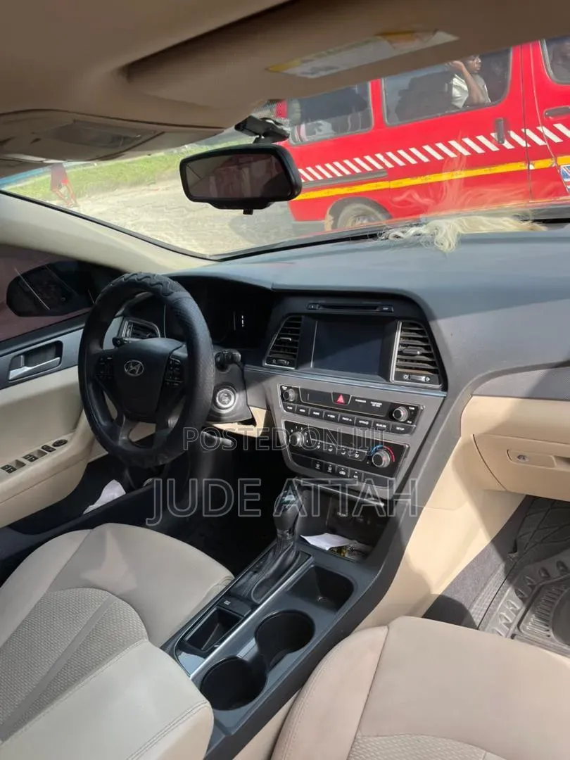 Hyundai Sonata Limited Sedan FWD (2.4L 4cyl 6A) 2016 Gray