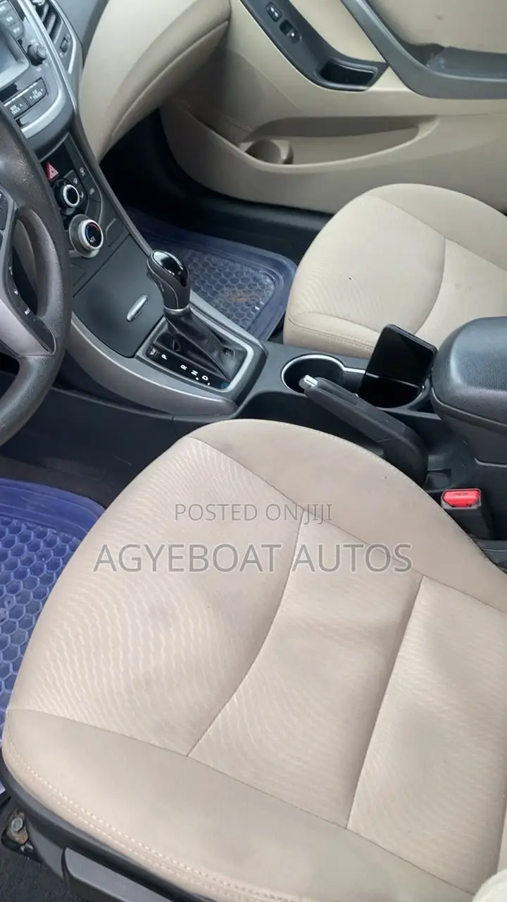 Hyundai Elantra 2016