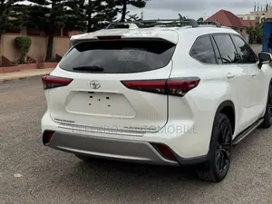 Toyota Highlander Platinum 2022 White