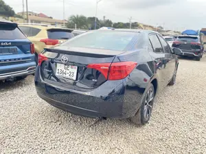 Toyota Corolla SE 4dr Sedan (1.8L 4cyl CVT) 2017 Black