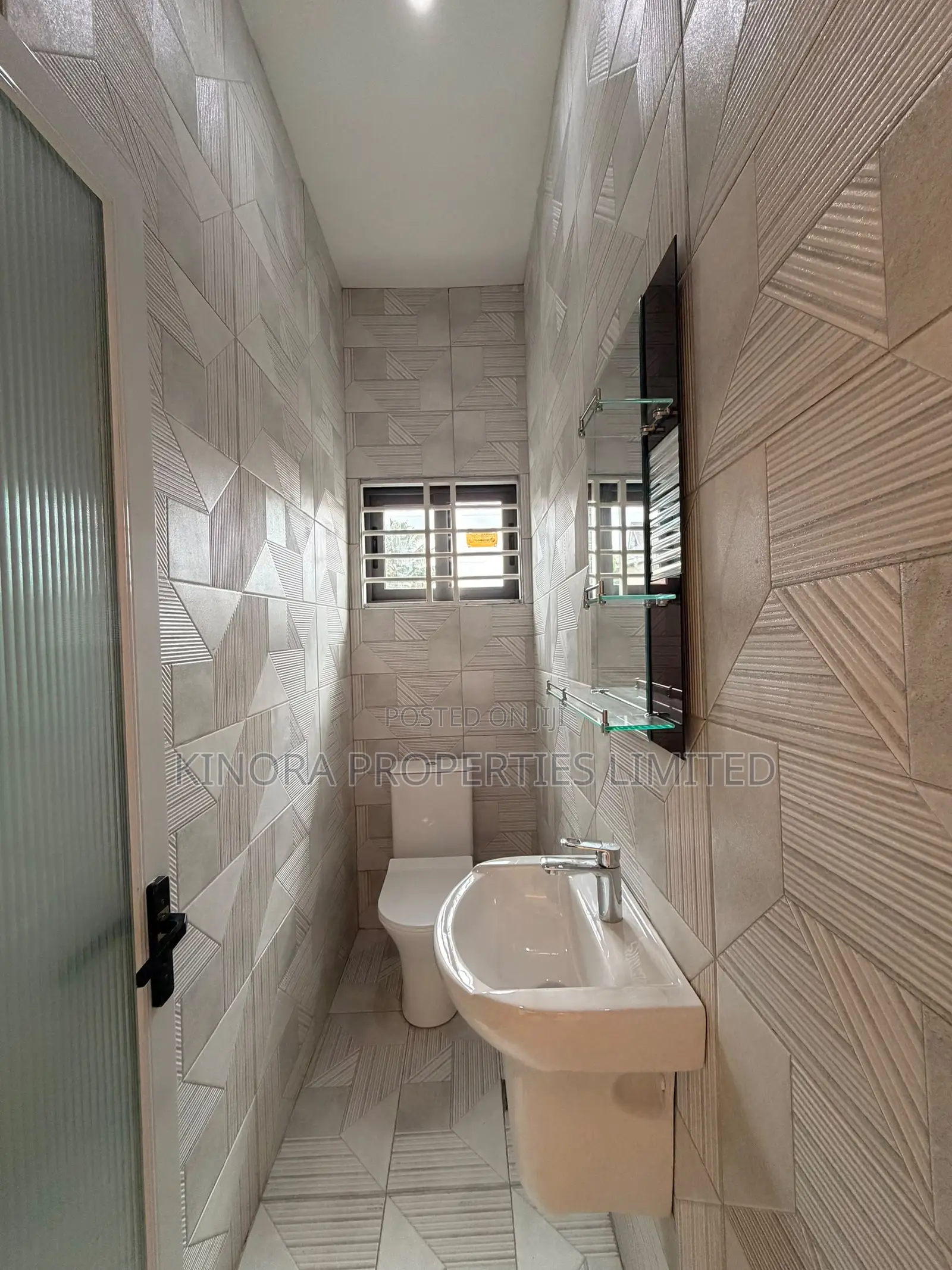 3bdrm House in Adenta New Legon for sale