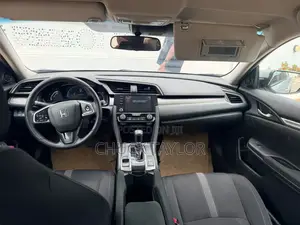 Honda Civic LX Coupe 2020 Silver