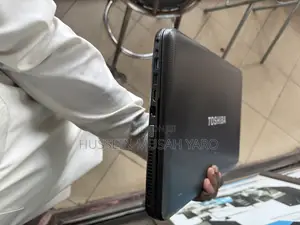 Laptop Toshiba C50 4GB Intel Core i3 HDD 320GB