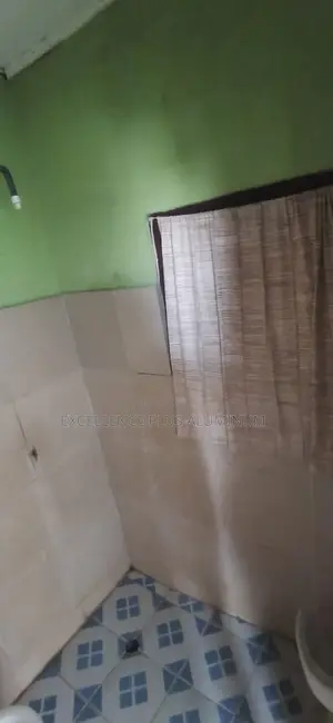 Furnished 1bdrm Apartment in Peace House, School Junction for rent