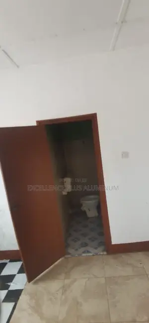 Furnished 1bdrm Apartment in Peace House, School Junction for rent