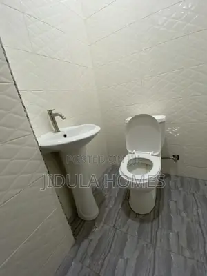 2bdrm Apartment in Ashale Botwe, New Town for rent