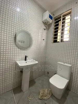 2bdrm Apartment in Ashale Botwe, New Town for rent