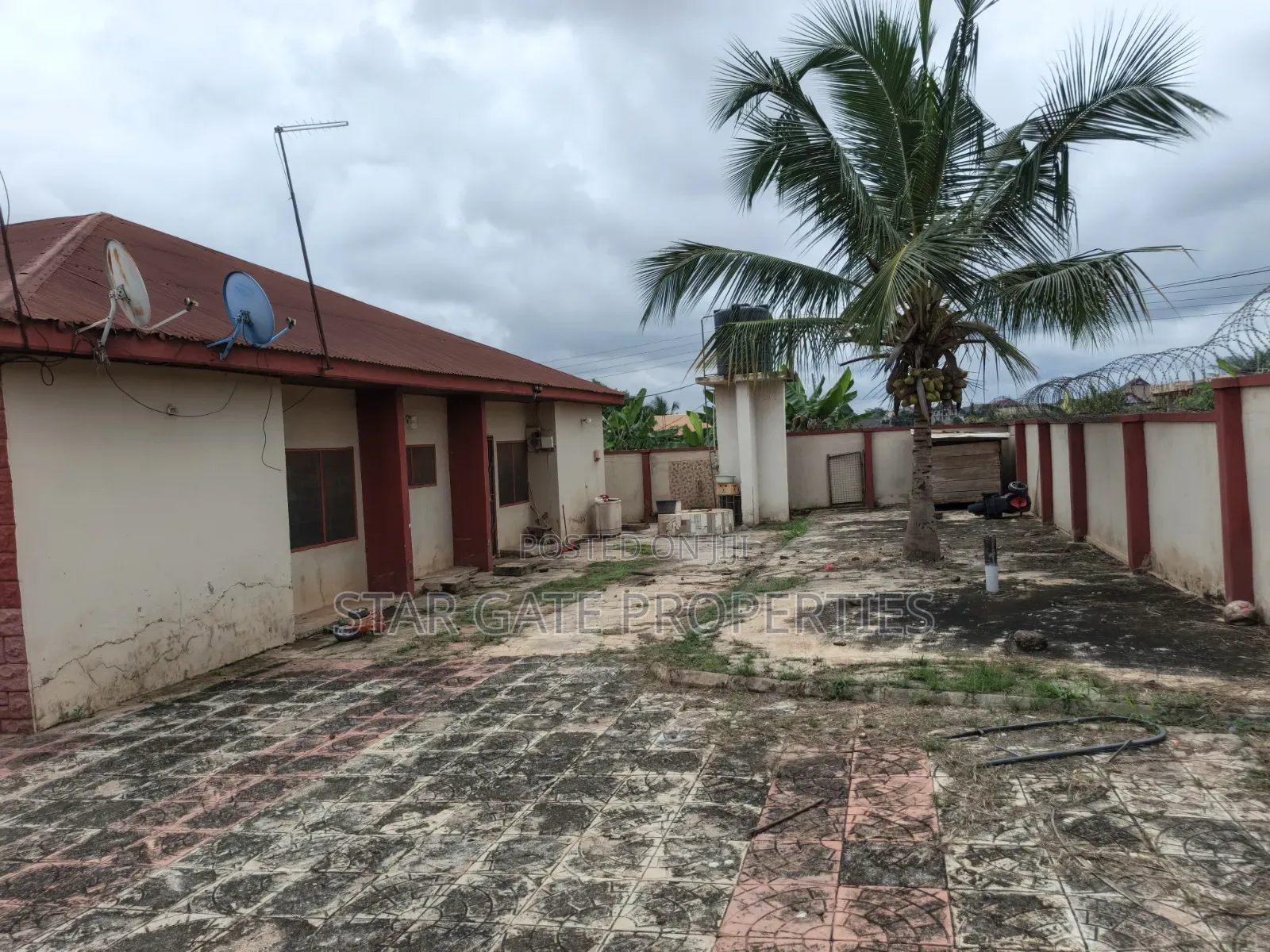 4bdrm House in Atonsu Feyiase., Kumasi Metropolitan for sale