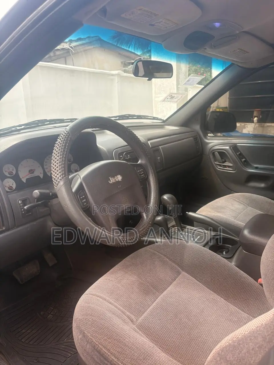 Jeep Cherokee 2001 Black